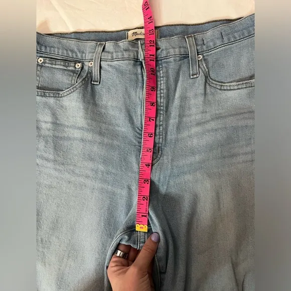 Madewell The Perfect Vintage Straight Jean in Reinhart Wash