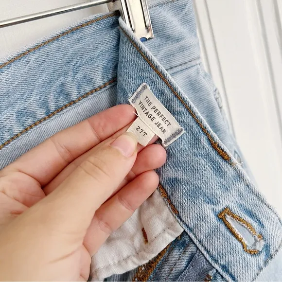 Madewell • The Tall Perfect Vintage Jean in Fitzgerald Wash light faded distress