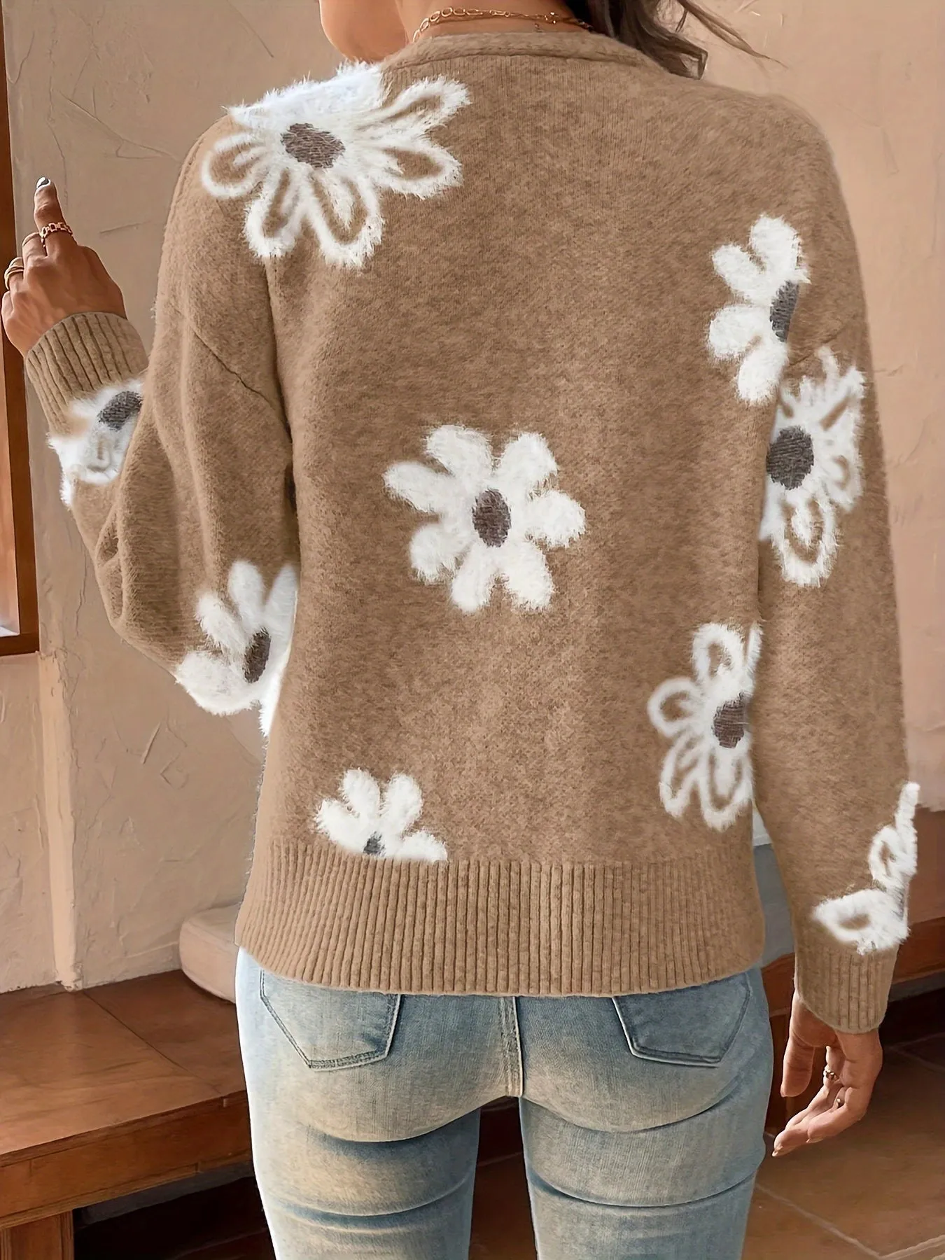 Maria Eugenia® | Cozy Bloom sweater