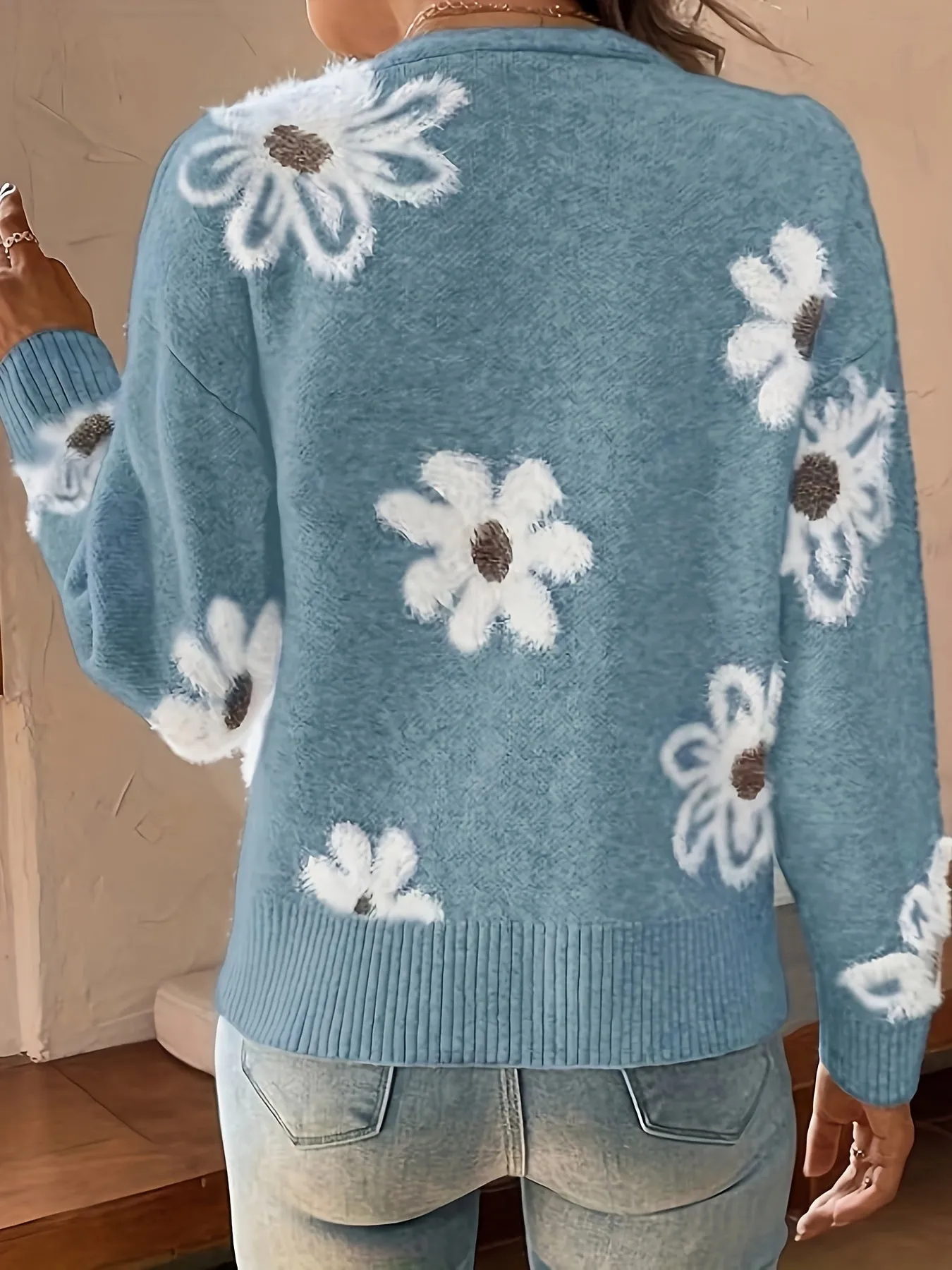 Maria Eugenia® | Cozy Bloom sweater