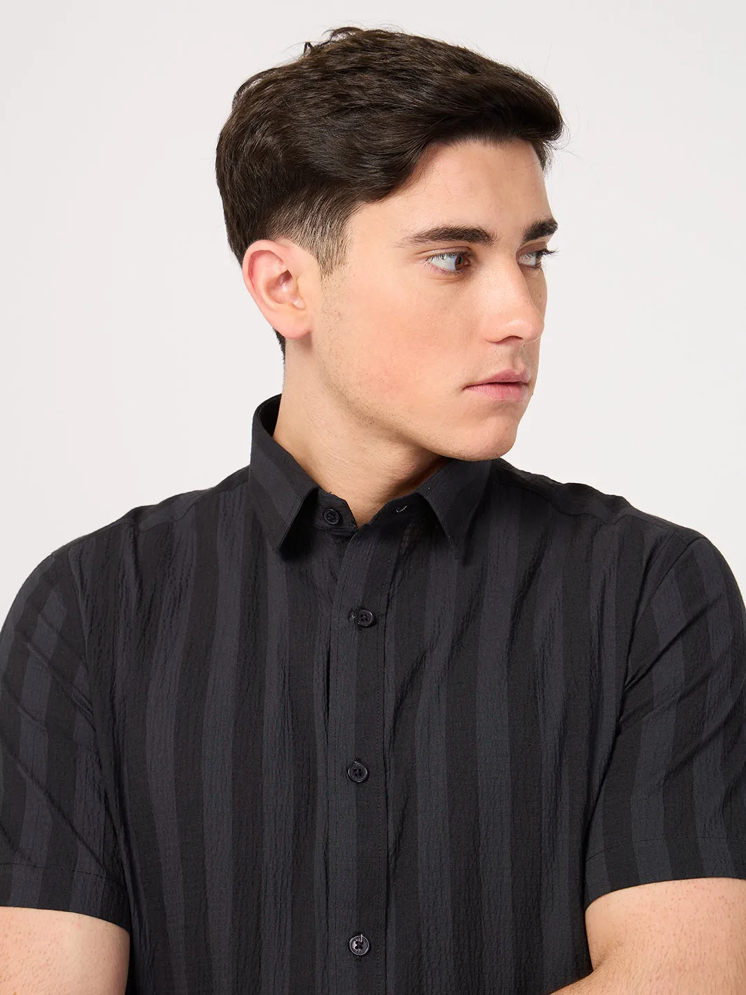 Men Striped Seersucker Cotton Half Sleeve Shirt