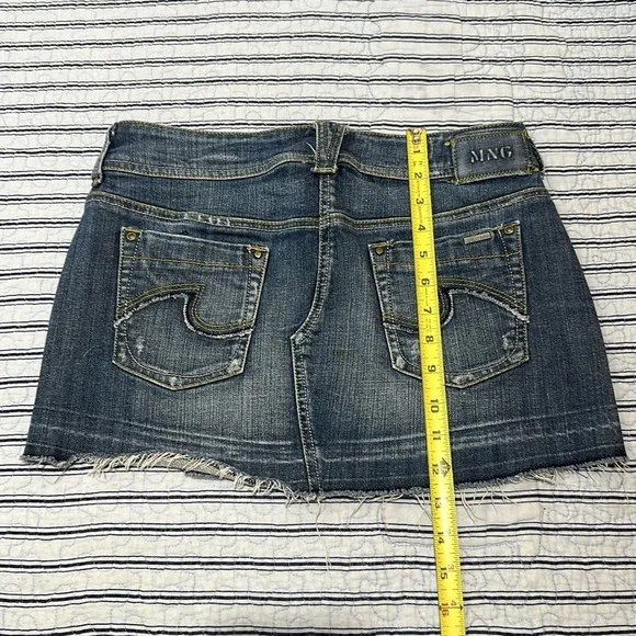 MNG vintage jeans skirt size 6