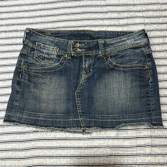MNG vintage jeans skirt size 6