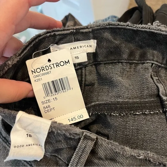 NEW Good American 90s Icon Straight fit High-Rise Jeans In Black $145 Size 15