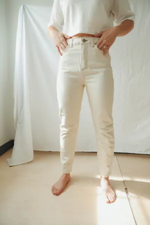 Nina Mom Jeans in Cream