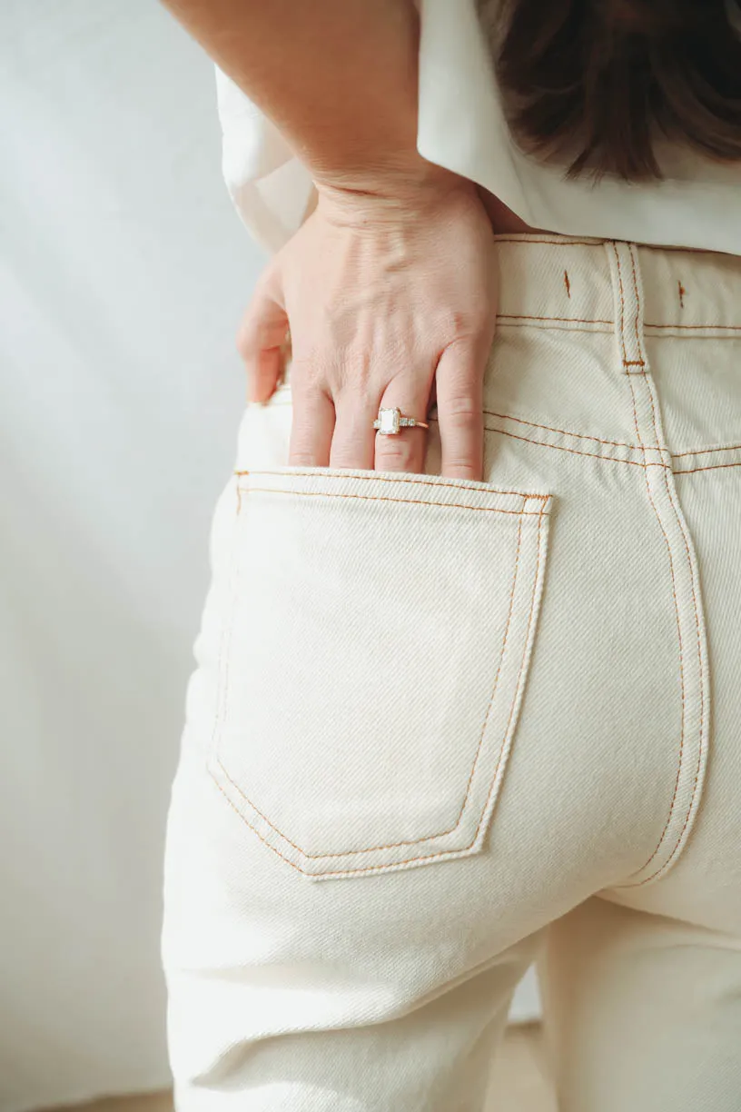 Nina Mom Jeans in Cream