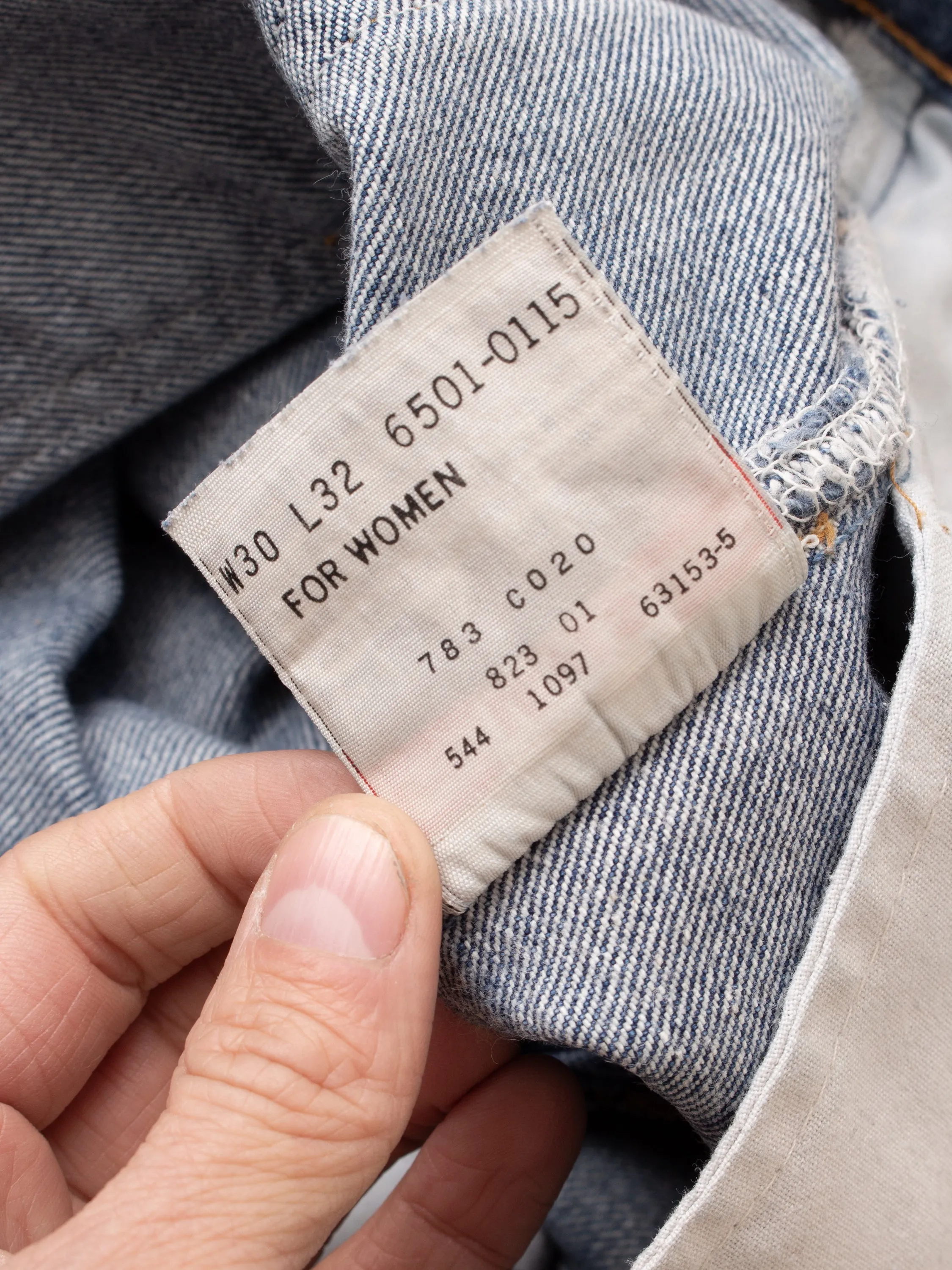 No. 40 Vintage 90's Made in USA Levi's 501 Jeans W30/L32