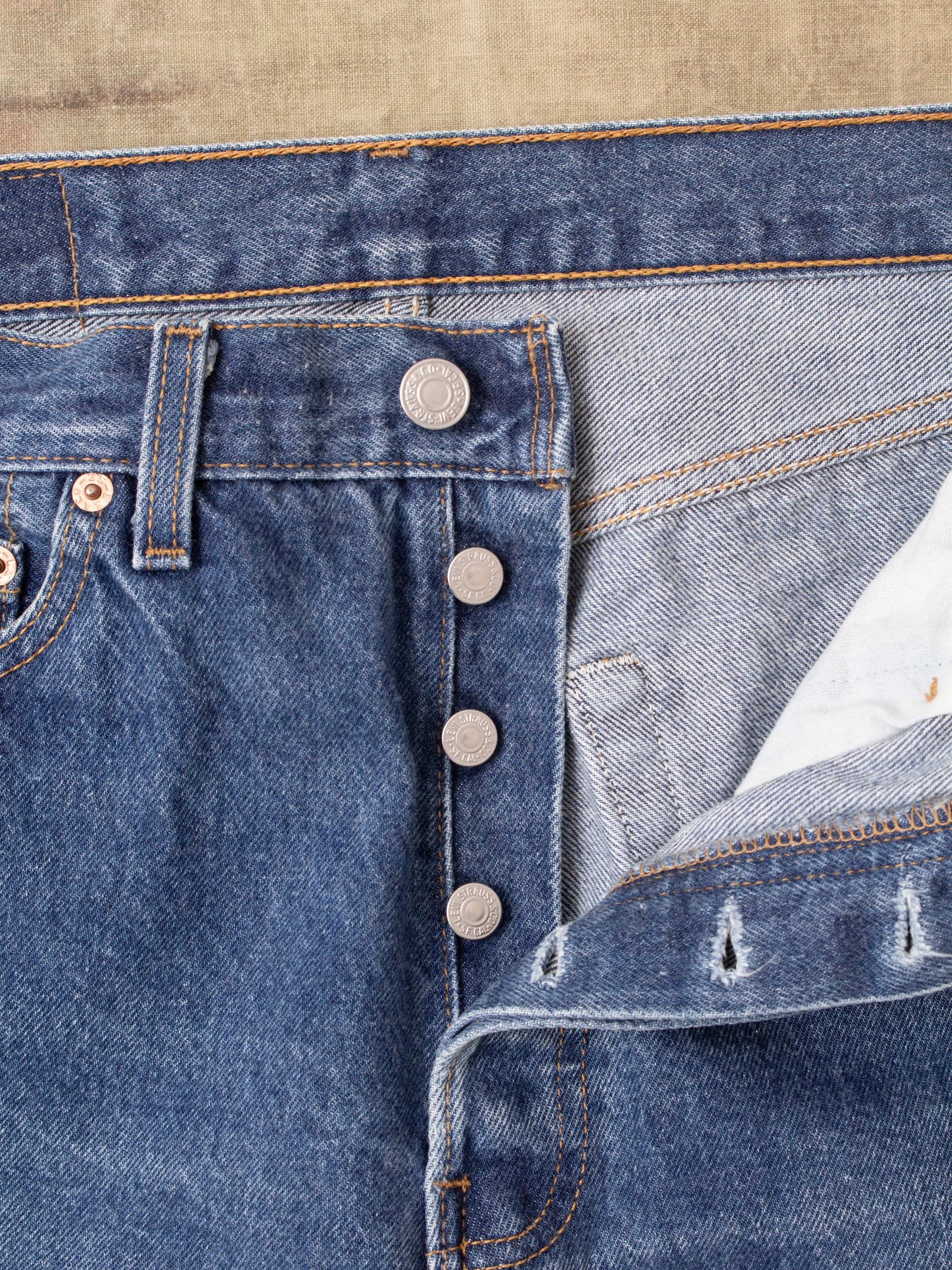 No. 40 Vintage 90's Made in USA Levi's 501 Jeans W30/L32