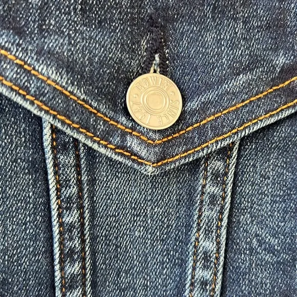 NWT Edwin Evie Cropped Stretch Denim Trucker Jacket Blue Stax Size XL Reg. $198
