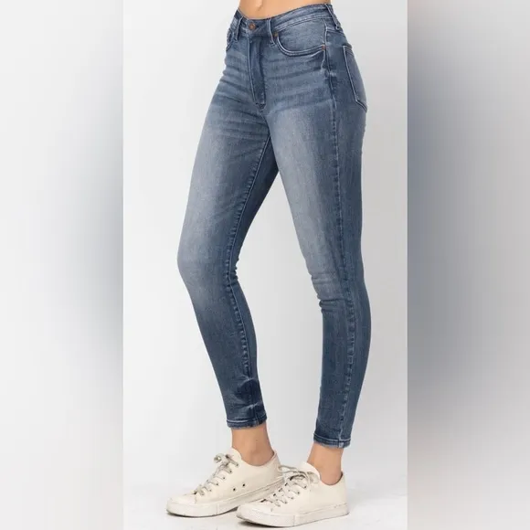 NWT Judy Blue Dark Wash High Rise Tummy Control Contrast Wash Skinny Jean 5/27