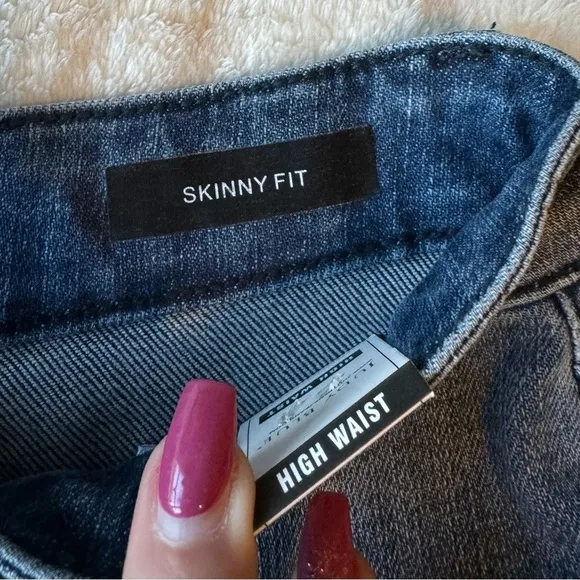 NWT Judy Blue Dark Wash High Rise Tummy Control Contrast Wash Skinny Jean 5/27