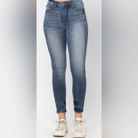 NWT Judy Blue Dark Wash High Rise Tummy Control Contrast Wash Skinny Jean 5/27