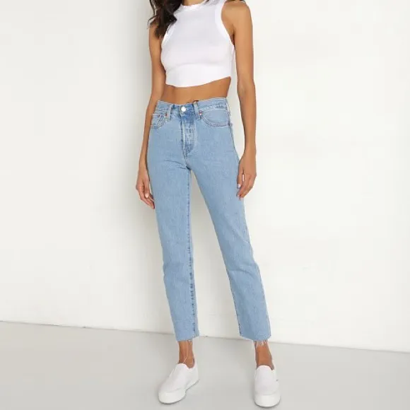 NWT Levi's Women's Wedgie Straight