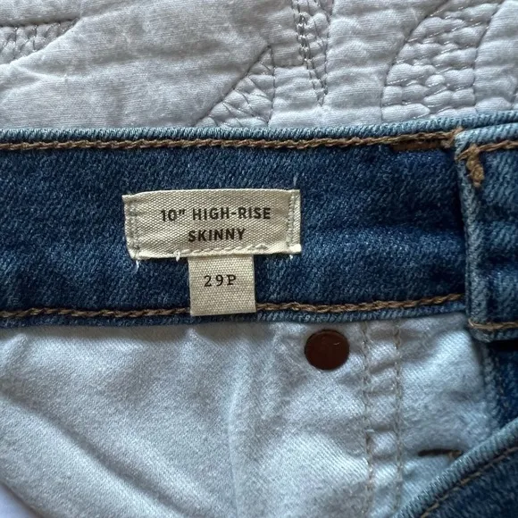 NWT - Madewell - Petite 10&quot; High-Rise Skinny Jeans in Dewitt Wash: Button-Front