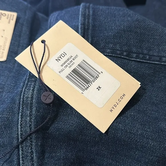 NWT NYDJ  Pull-On Slim Bootcut Jeans COLOR-  Decker - Blue SZ-2X