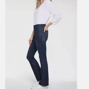 NWT NYDJ  Pull-On Slim Bootcut Jeans COLOR-  Decker - Blue SZ-2X