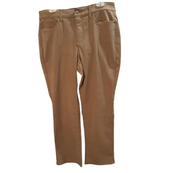 NYDJ Ellison Straight Leg Jean in Incense Size 14P. NWT