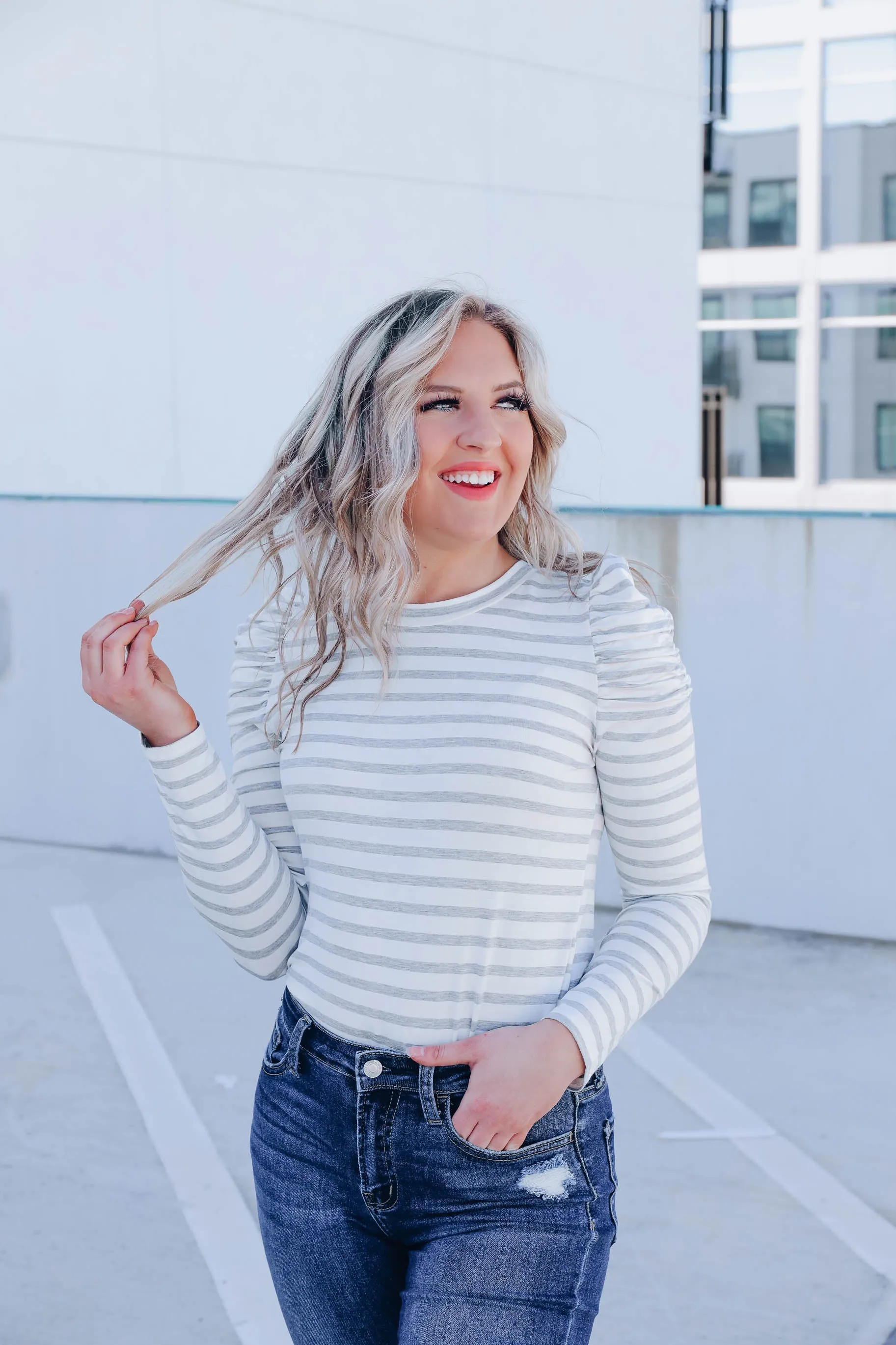 Poised Puff Shoulder Top - White/H. Grey