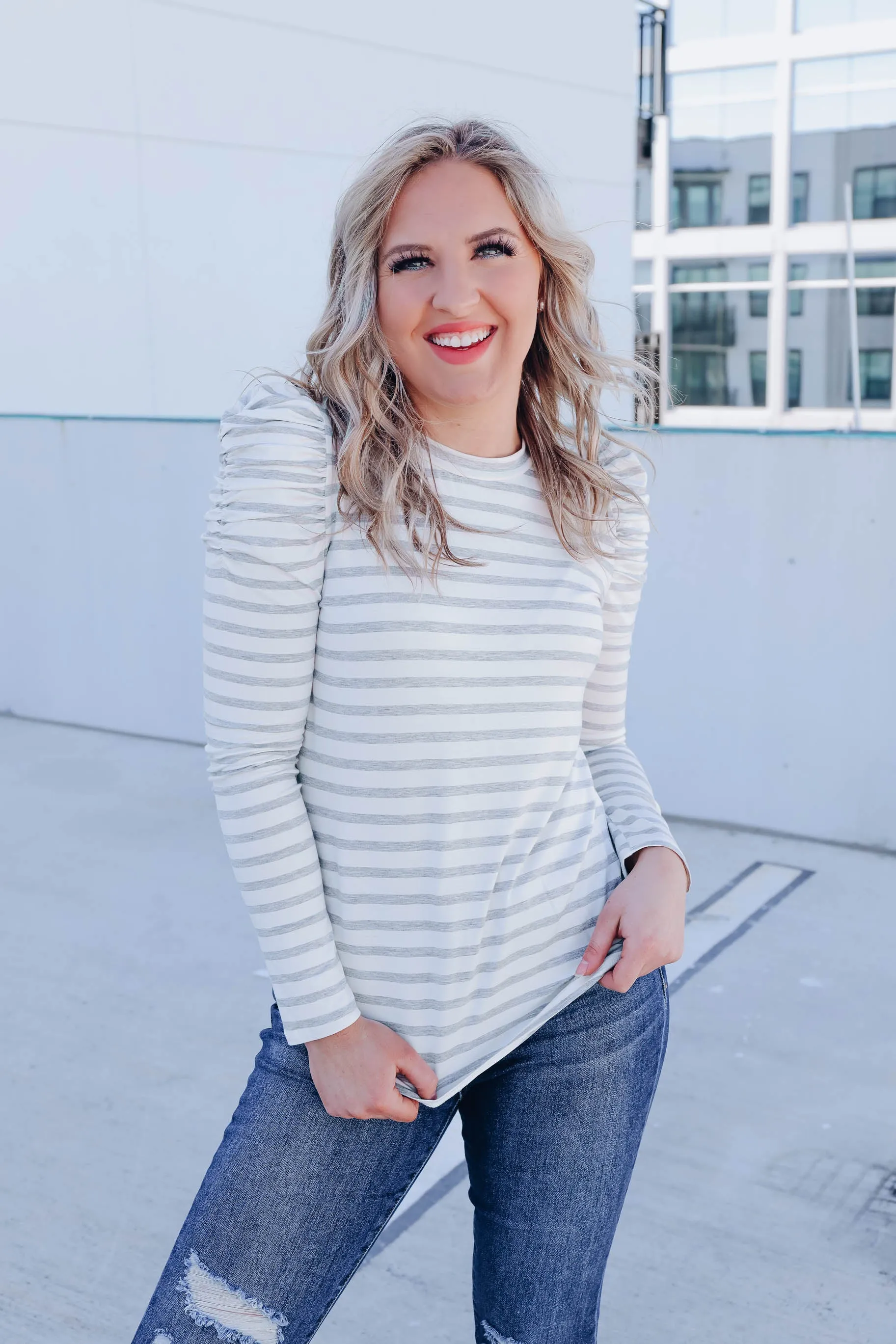Poised Puff Shoulder Top - White/H. Grey