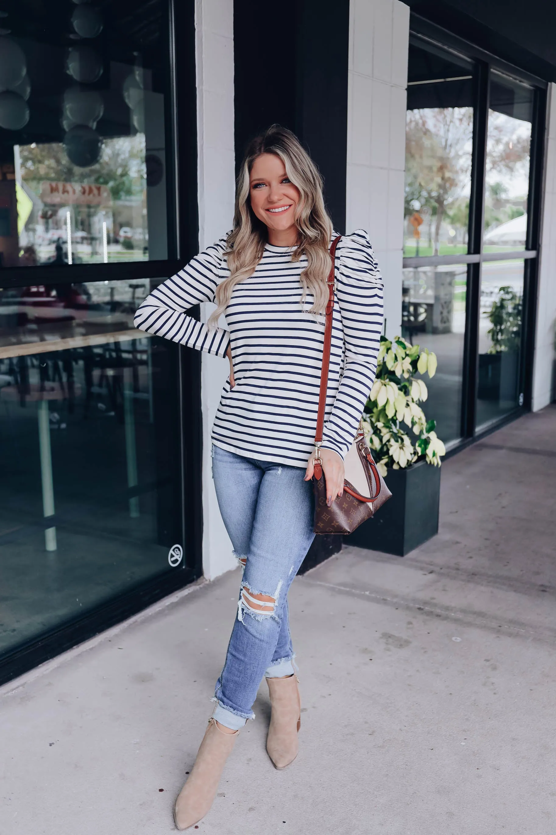Poised Puff Shoulder Top - White/Navy