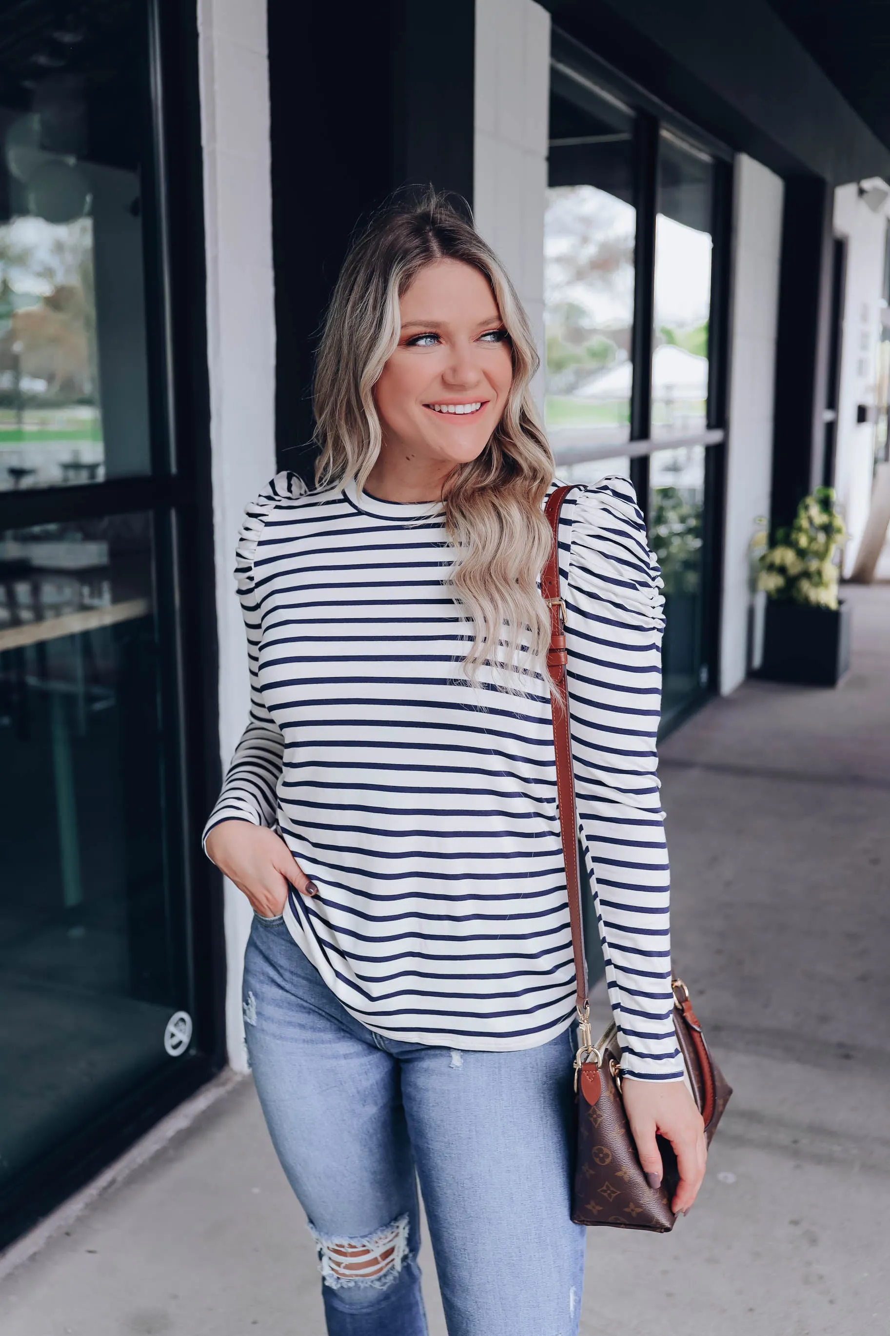 Poised Puff Shoulder Top - White/Navy