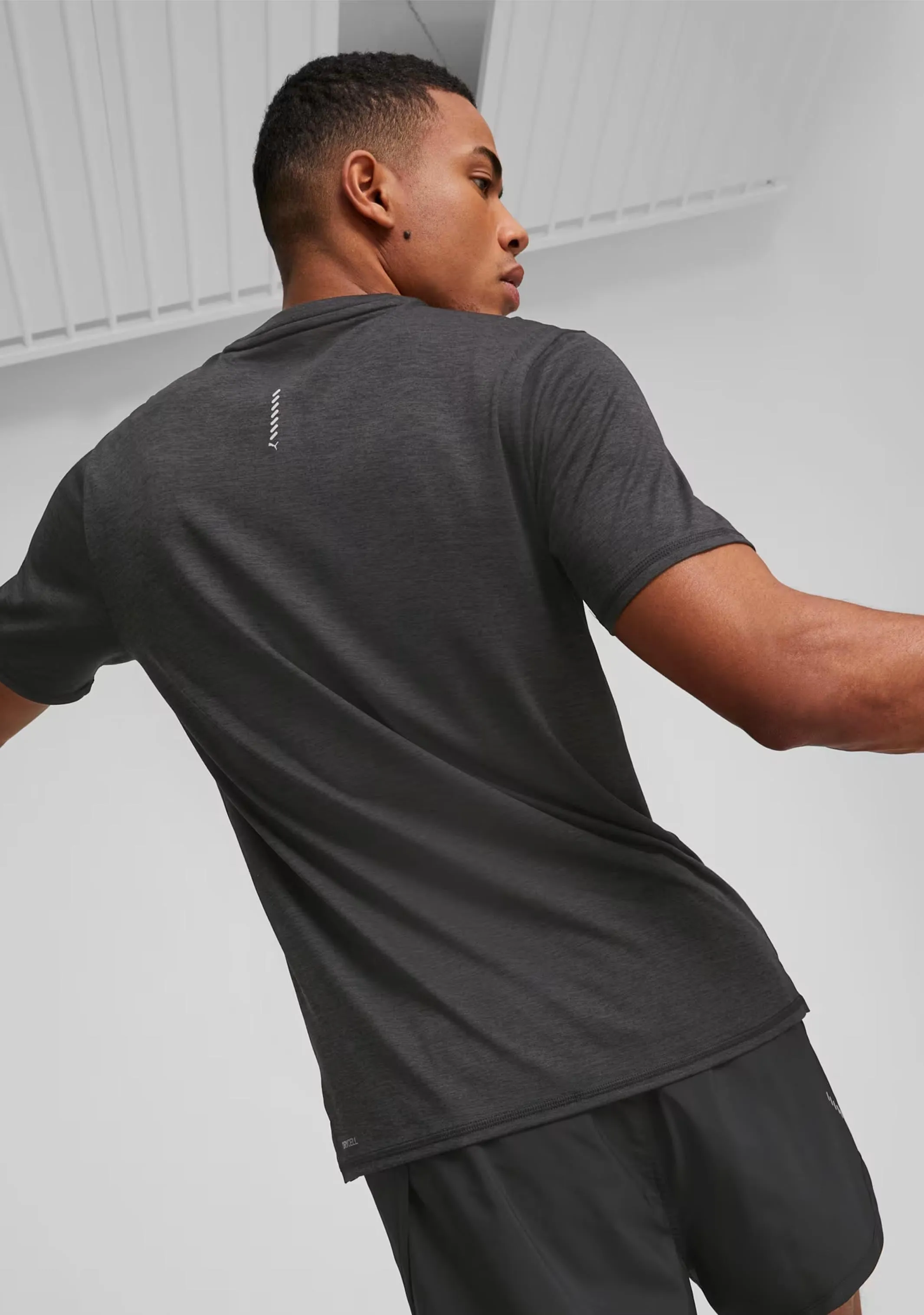 Puma Men's Run Favourite Heather Running Tee <br> 523151 01