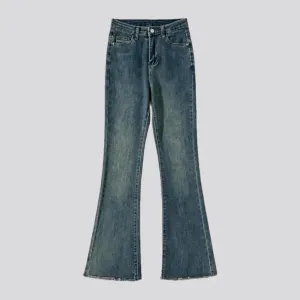 Raw-hem vintage jeans for ladies