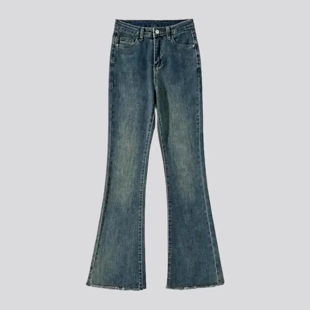 Raw-hem vintage jeans for ladies