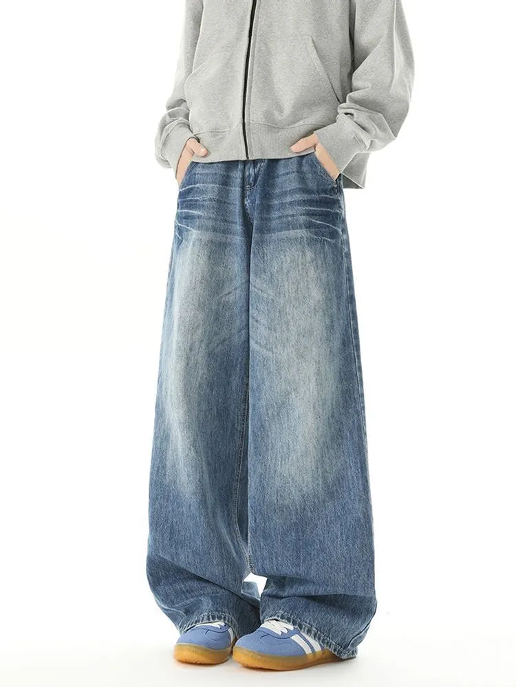 Relaxed Fit Men's Straight-Leg Jeans with Whiskering Detail