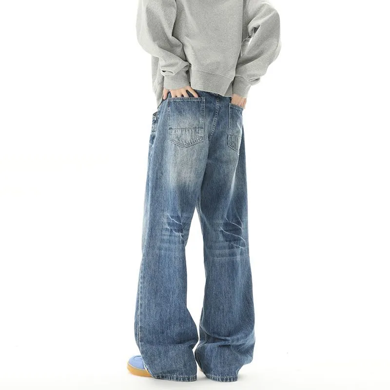 Relaxed Fit Men's Straight-Leg Jeans with Whiskering Detail