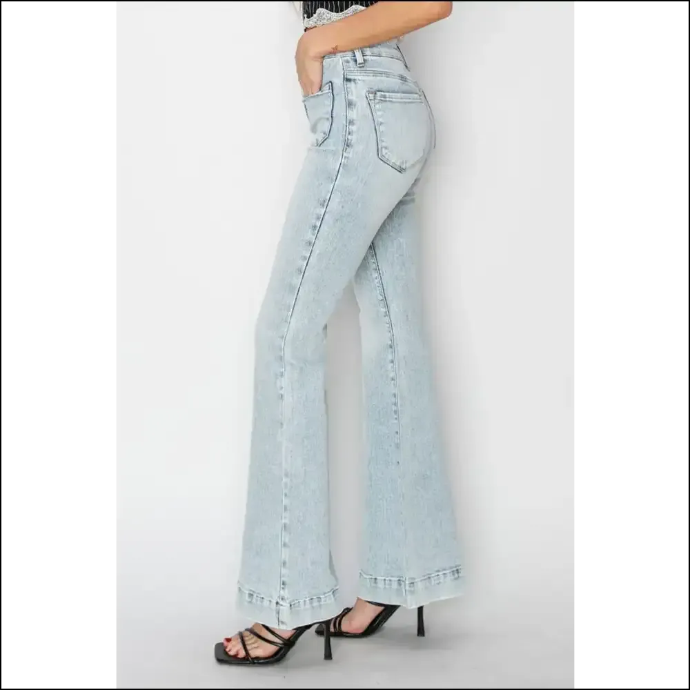 Rise Up & Flare Out: your New Best Friend in Risen High Rise Jeans! 😂👖