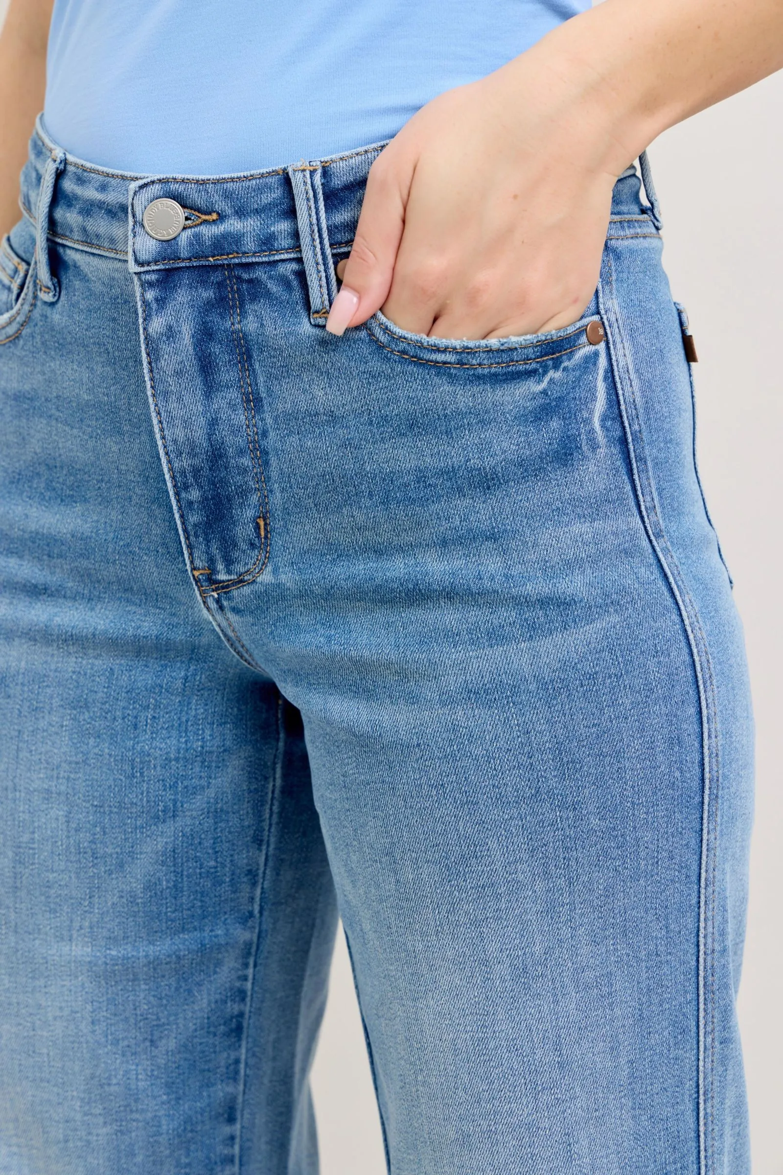 Ryan Mid-rise Tummy Control Vintage Wash Straight Jeans