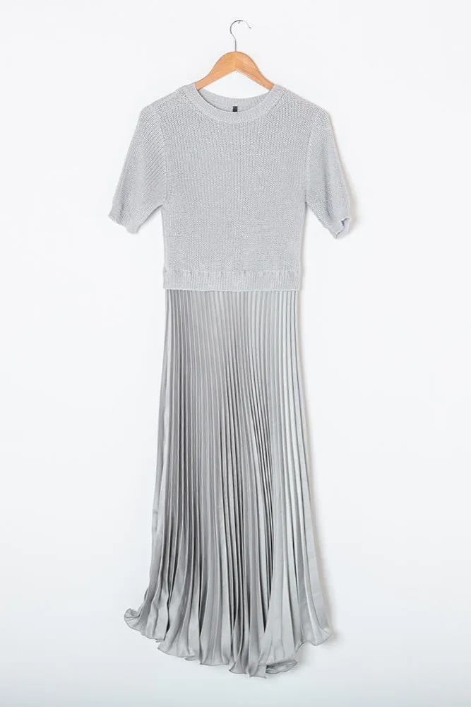 Short Sleeve Pleated Jumper Dress