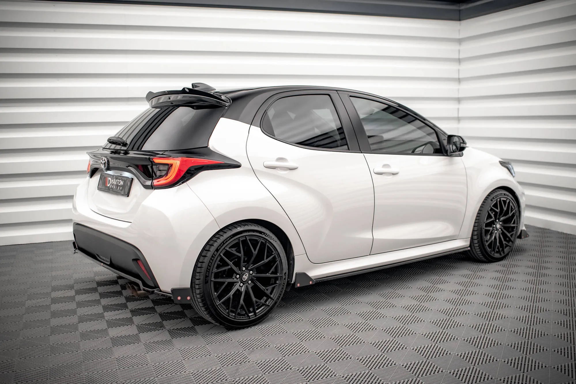 Side Skirts Diffusers  V.1   Flaps Toyota Yaris Mk4