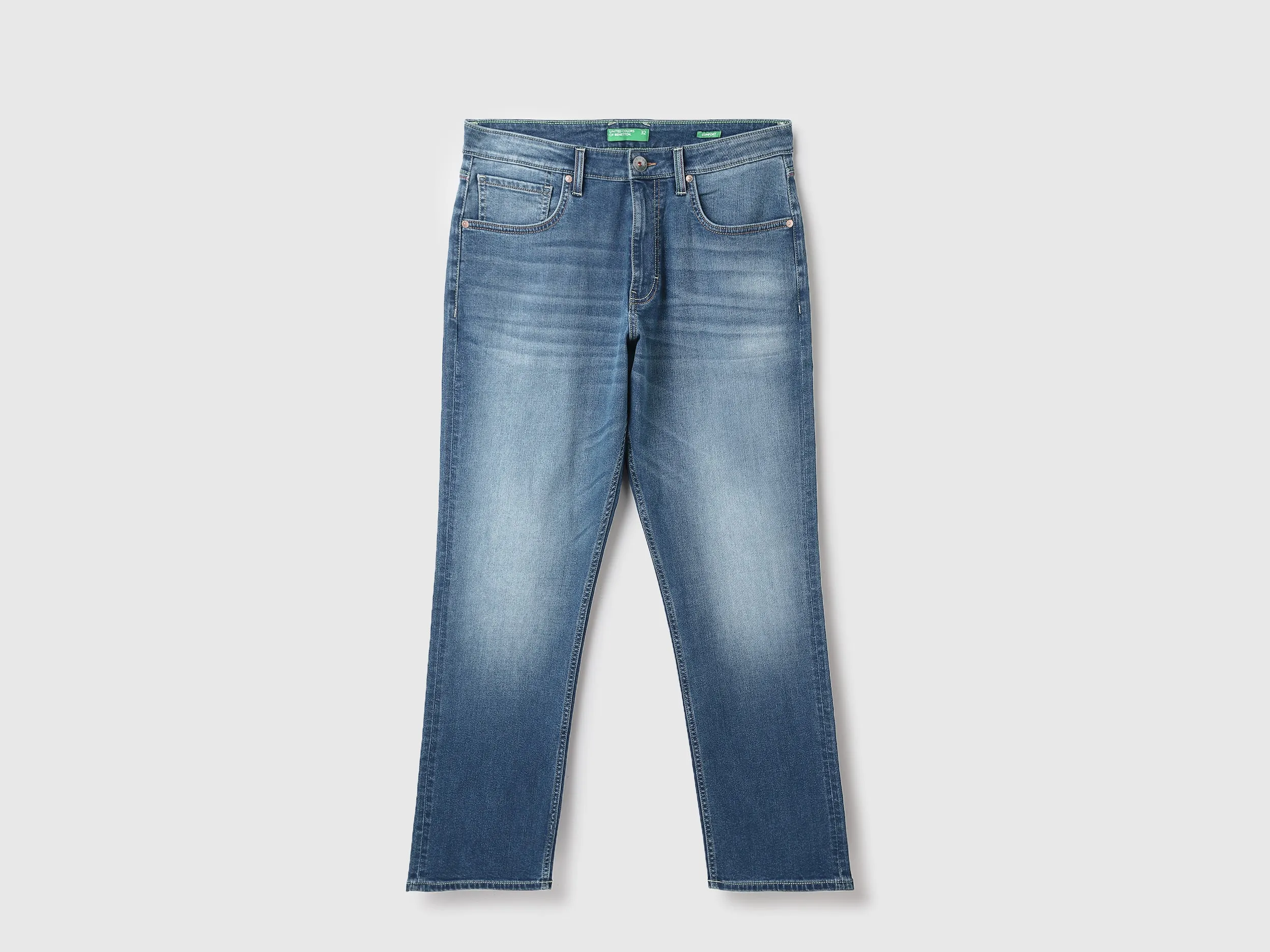 Solid Comfort Fit Jeans