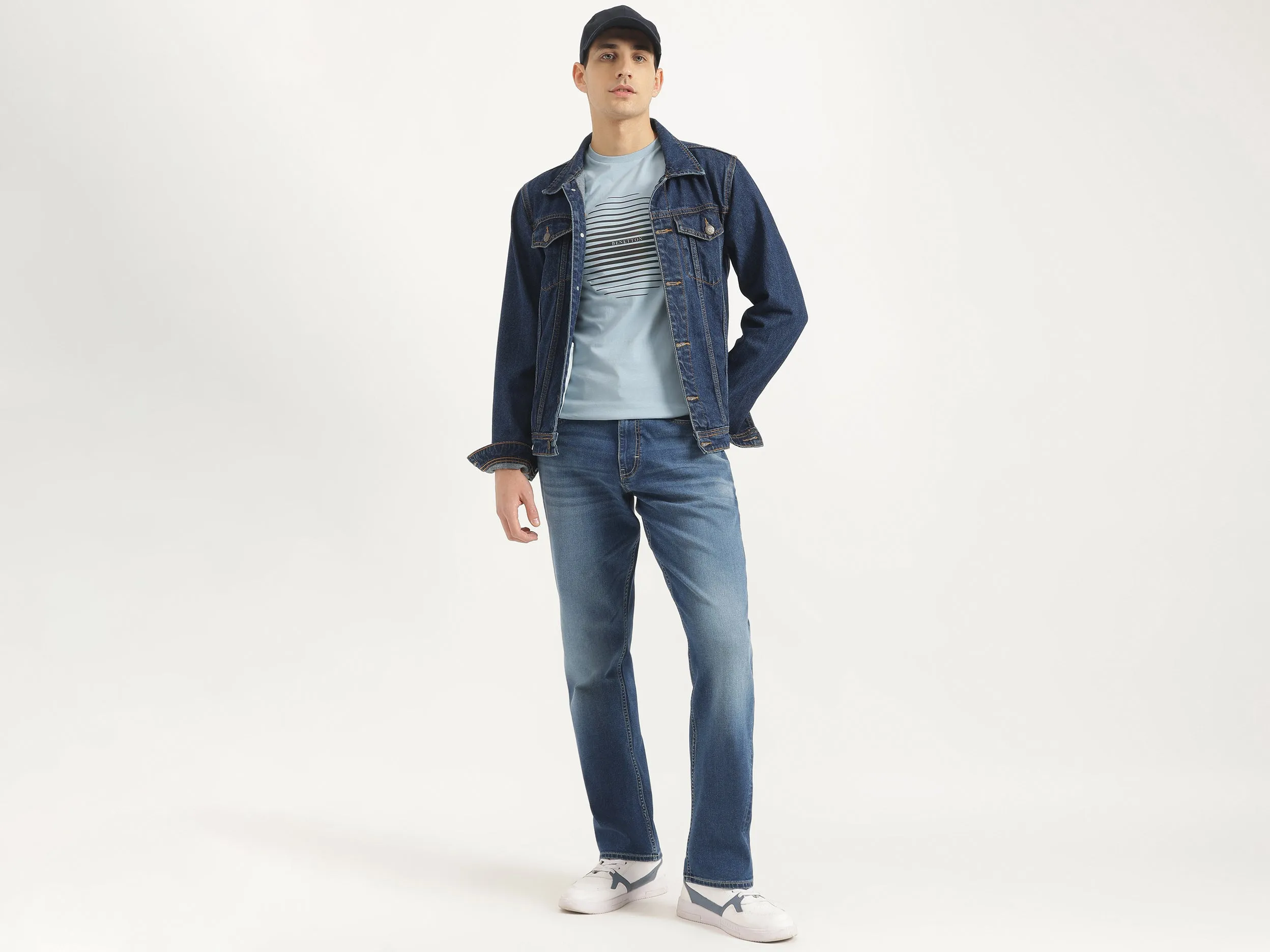 Solid Comfort Fit Jeans