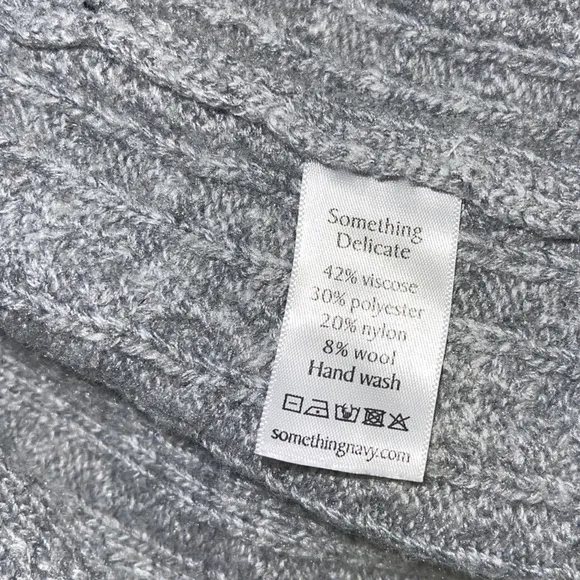 Something Navy Charlie Puff Shoulder‎ Cable Knit Cardigan Light Gray