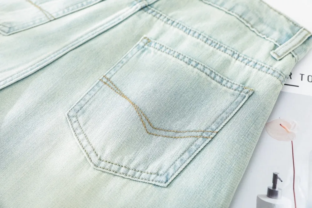 Stylish Wide Leg Jeans in Soft Lightweight Fabric for Women