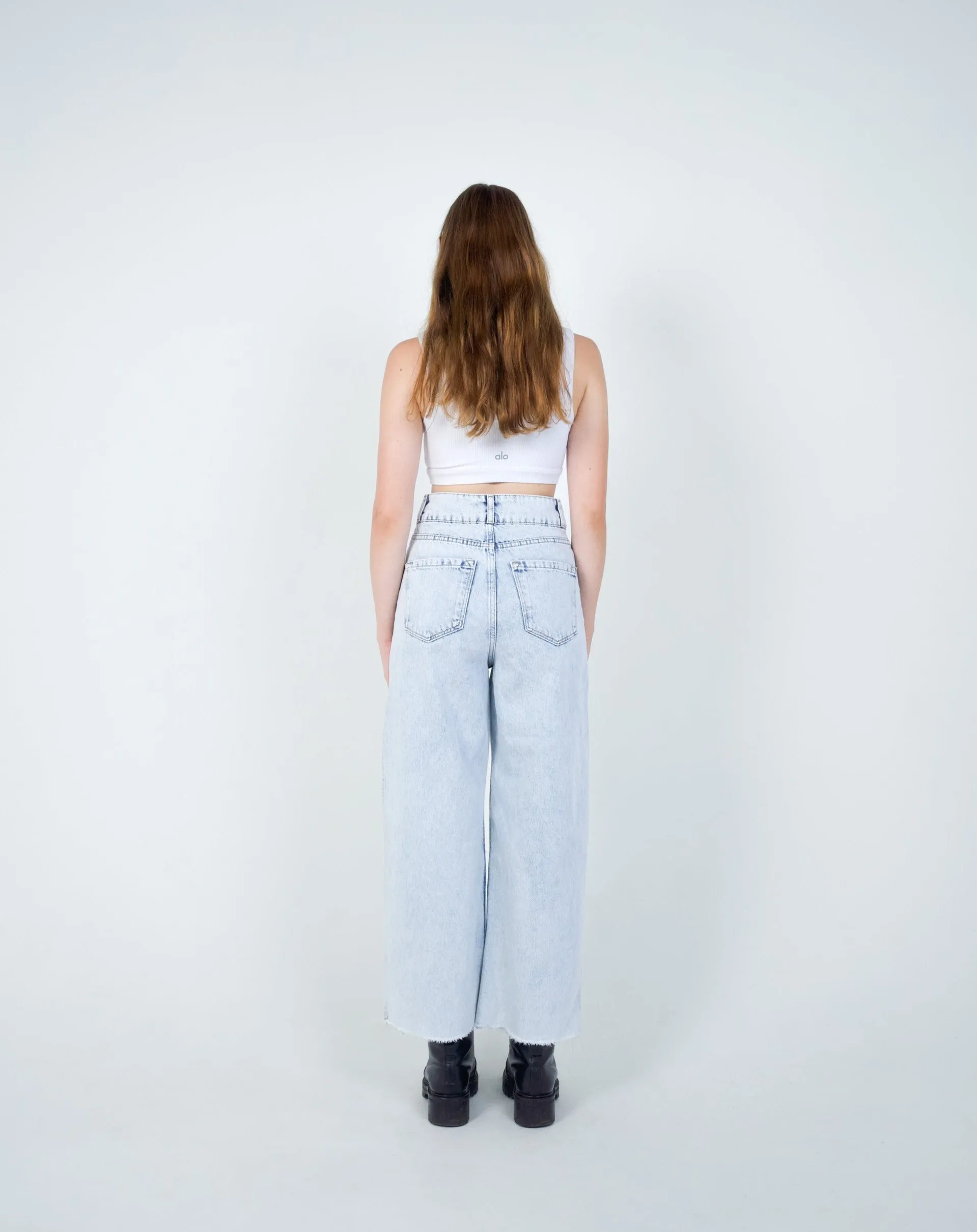 Tearing jeans