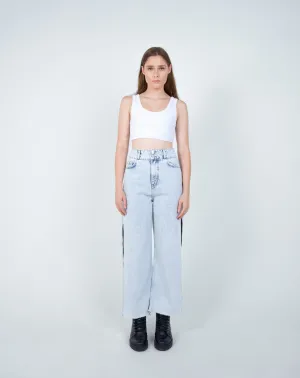 Tearing jeans