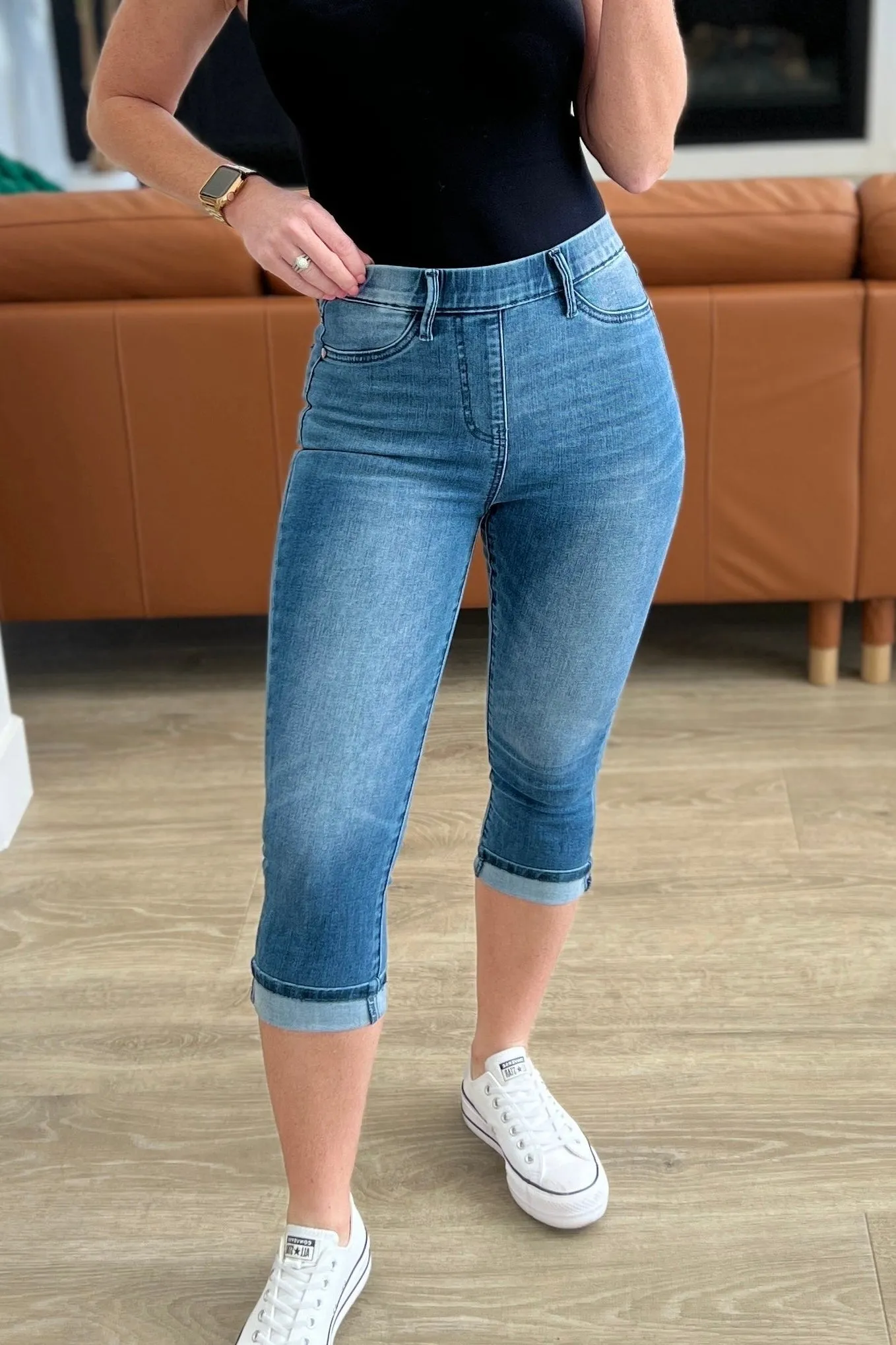 The Shelley- Cool Denim Pull On Capri Judy Blue Jeans