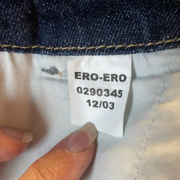 Tommy Hilfiger jeans size 10P dark wash flare wide legs vintage