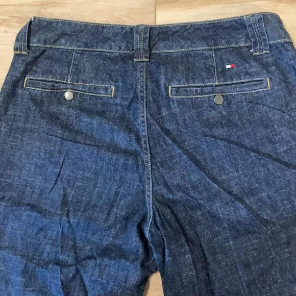Tommy Hilfiger jeans size 10P dark wash flare wide legs vintage