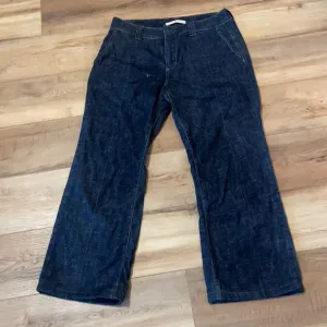 Tommy Hilfiger jeans size 10P dark wash flare wide legs vintage