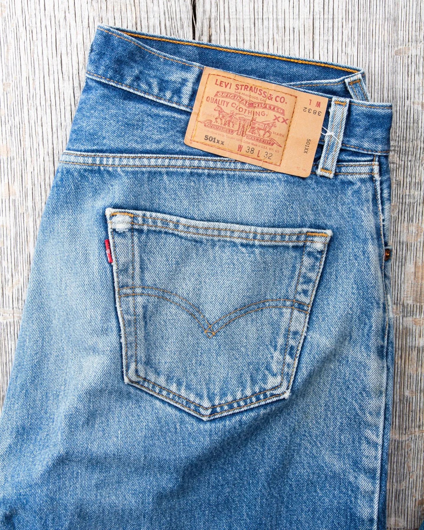 Vintage 90's Levi's 501 Made in USA Jeans W38 / L 32 No 2