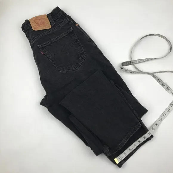 Vintage Levi’s 560 High Waist wedgie fit Jeans