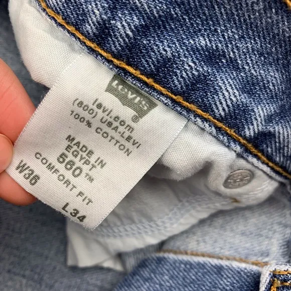 Vintage Levi’s 560 High Waist wedgie fit Jeans