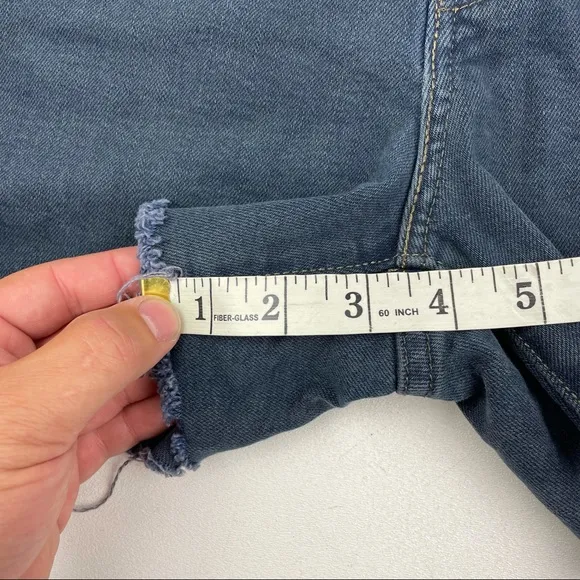 Vintage Levi’s High Waist wedgie fit Jean Shorts