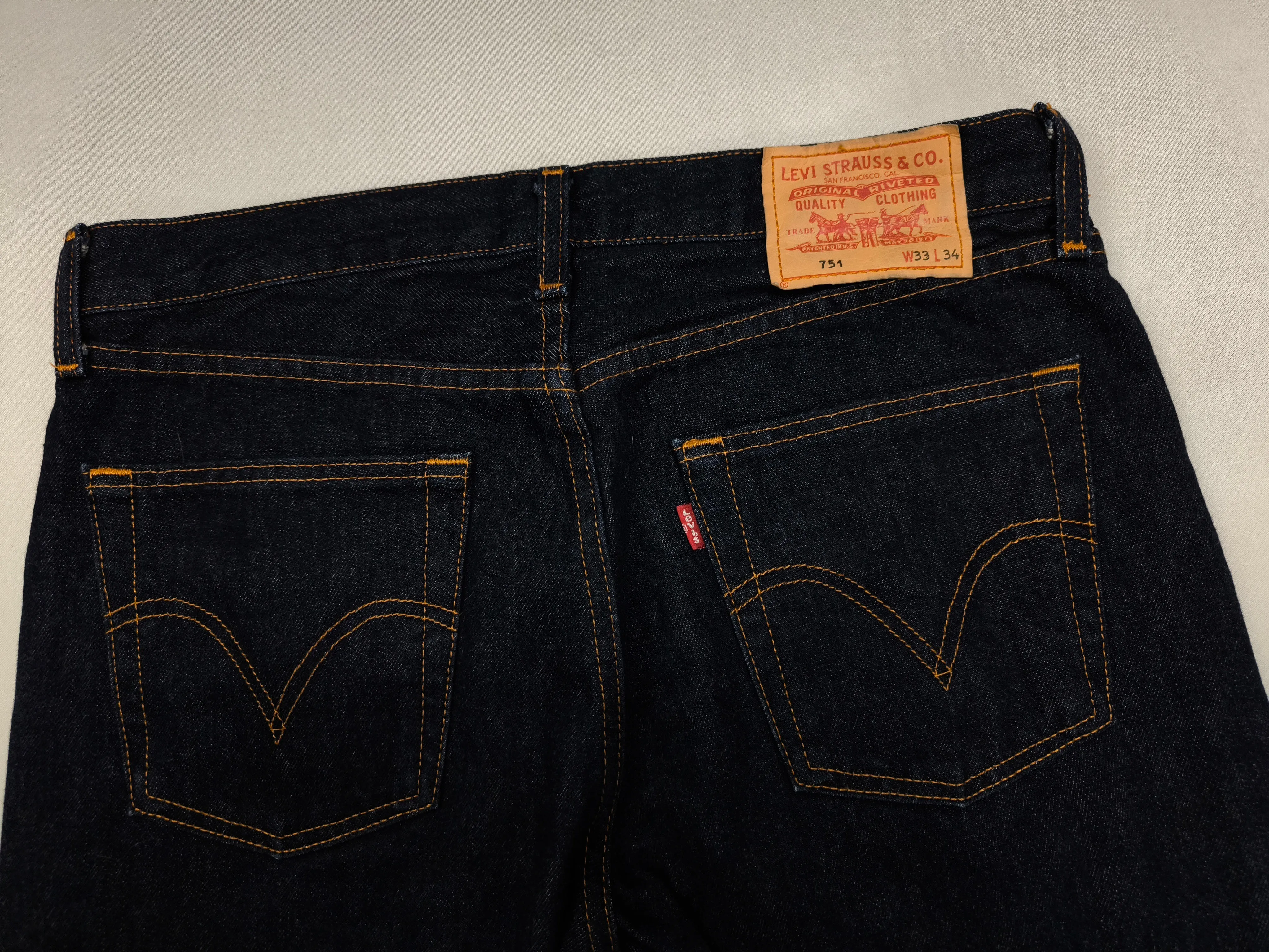 Vintage Levis Pants | 33/34