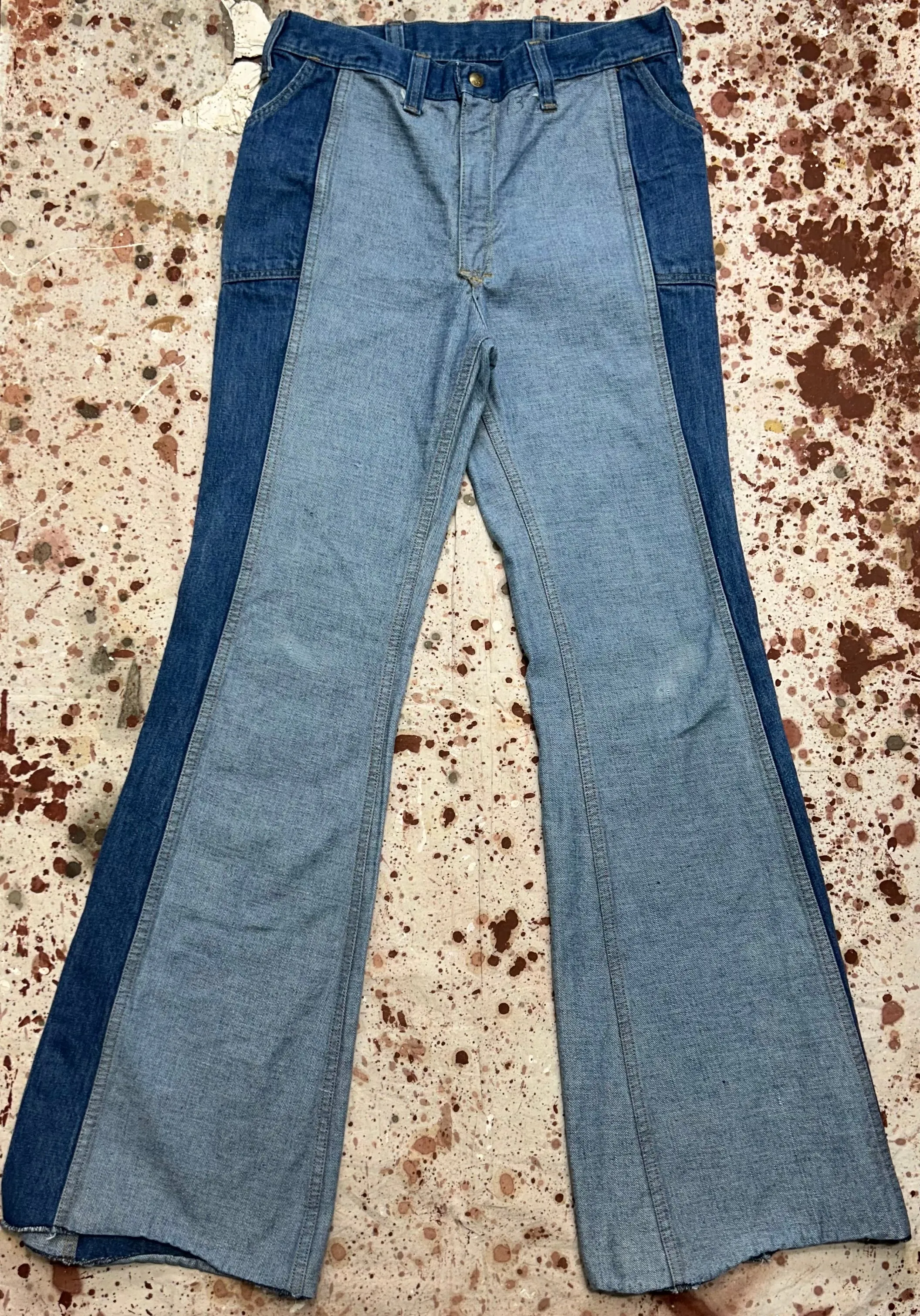 Vintage USA 1970's Lee Two-Tone Talon Zip Reversible Denim Jeans (JYJ1024-350)